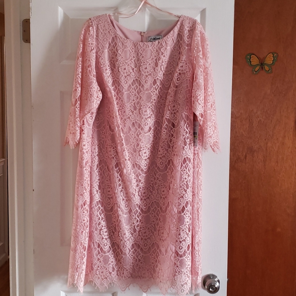 Dress - Picture 4 of 4